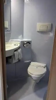 Et Esbly / Marne-la-vallee. 伊斯勒勒维莱努瓦